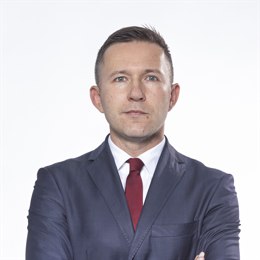 Webtoon(WBTN.US)与迪士尼(DIS.US)合作引入漫威及星战角色，股价飙升81%